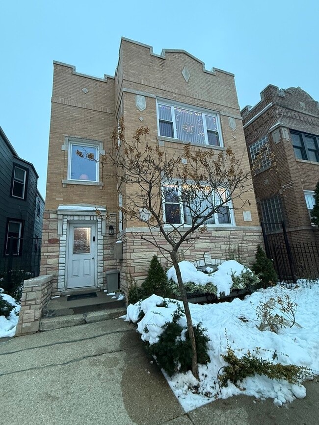 Building Photo - 3829 N Central Park Ave Unit G