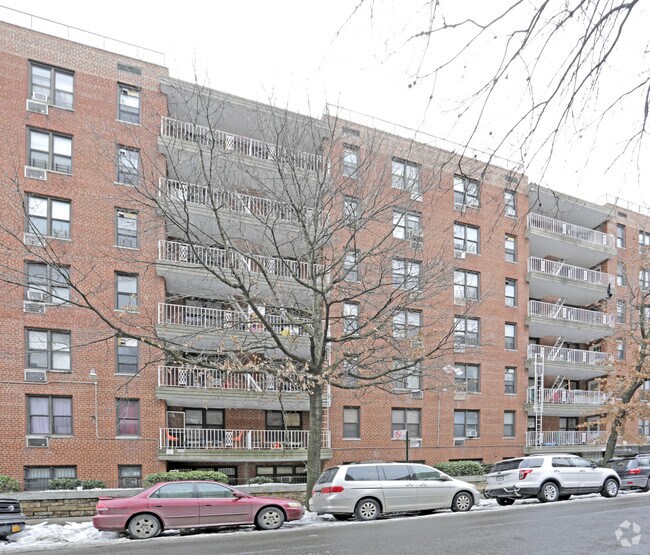 Photo - Summit House