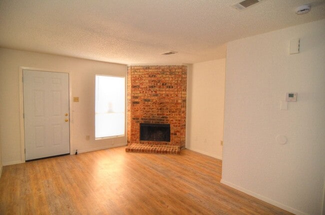 Photo - 9451 Olde Village Ct