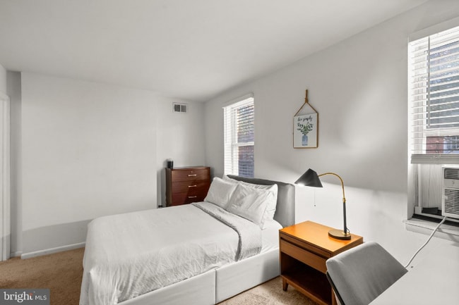 Photo - 628 S Paca St