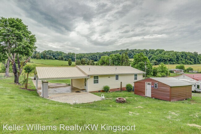 Photo - 3 br, 1 bath House - 3681 Bloomingdale Road