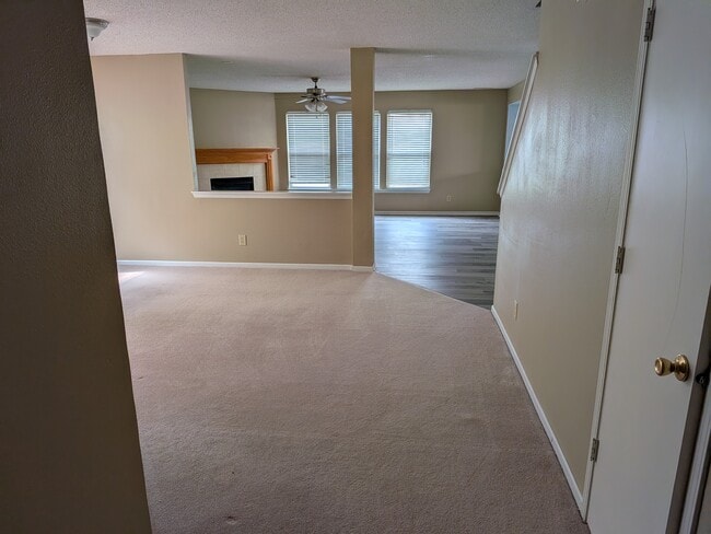 Photo - 10418 Memorial Knoll Dr