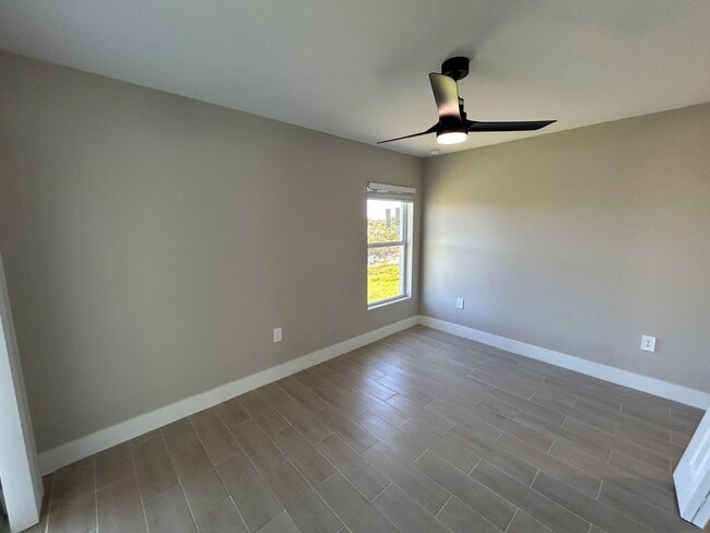 Photo - 3919 NE 12th Ave