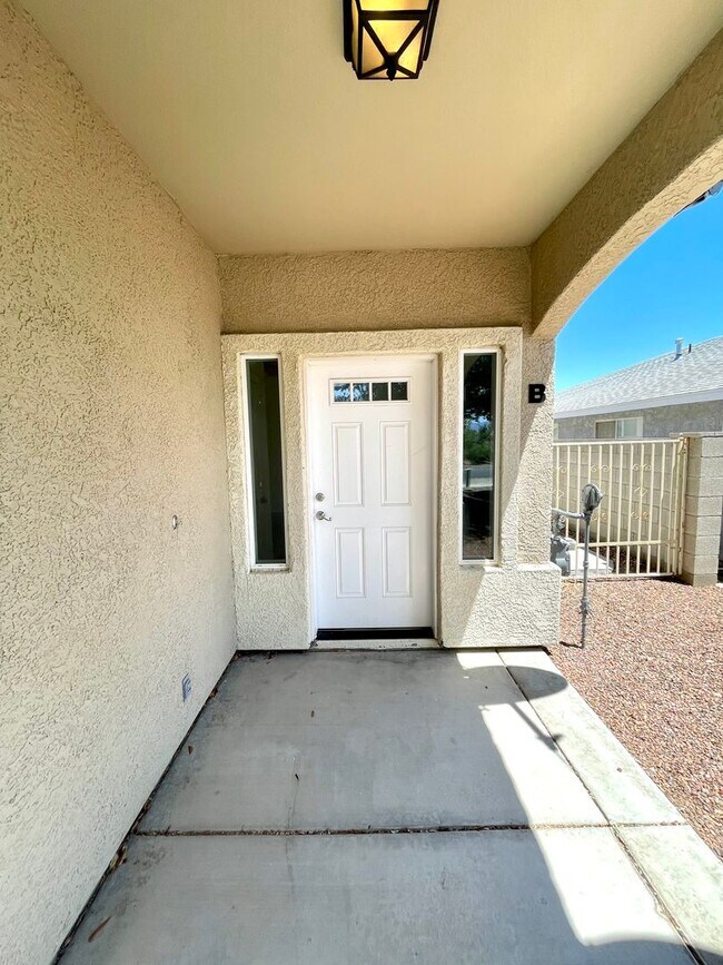 Photo - Great 3 Bedroom Duplex near the Kingman Ho...