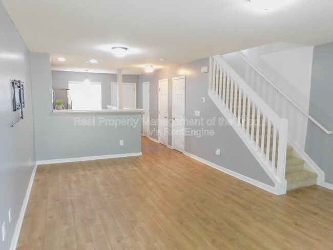 Photo - 144 Bridford Downs Dr