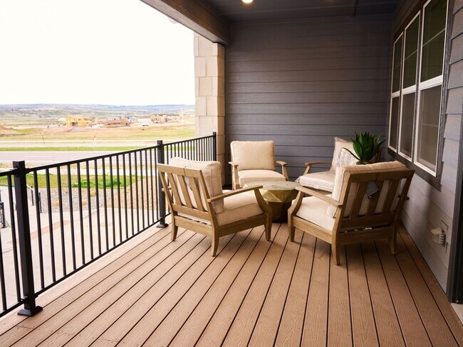 Photo - 8848 Fraser River Lp