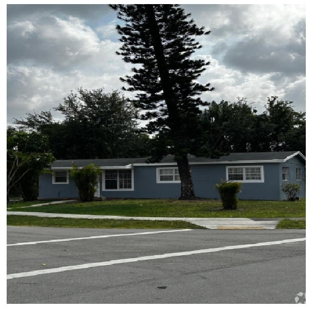 Building Photo - 20405 NW 21st Ave Rental