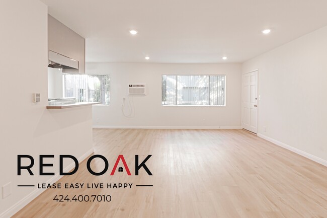 Building Photo - 5130 Yarmouth Ave Unit 23