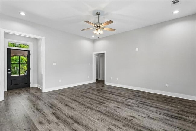 Photo - 60407 Vermillion Dr