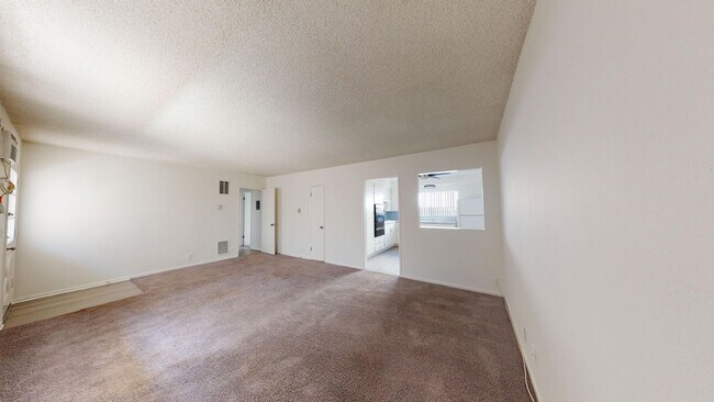 2266 Del Mar