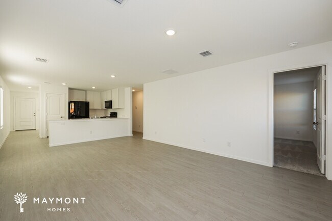 Photo - 3036 Burmese St