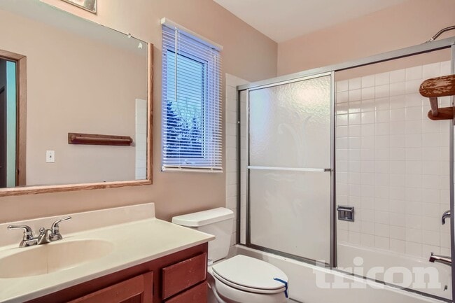 Photo - 1331 Fairfield Ct