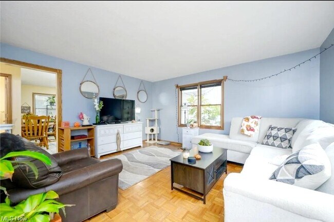 Photo - 120 Woodland Dr