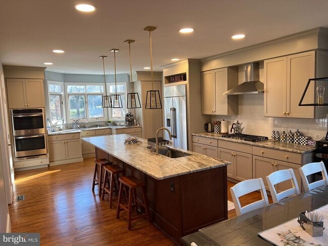 Photo - 9049 Holly Leaf Ln