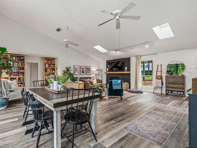 3335 Micanopy Trail