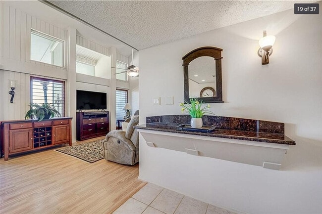 Photo - 221 Venture Blvd S Unit ID1314607P