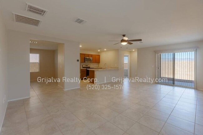 Photo - Lovely 3 Bedroom, 2 Bath Home with Den in Southeast Tucson (Irvington/Camino Seco)