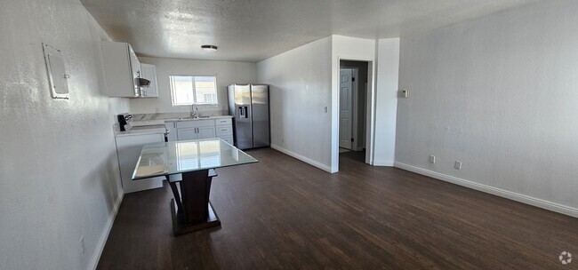 Building Photo - 963 W Upland Ave Unit Cozy 2bdrm QuietNeighbors Rental