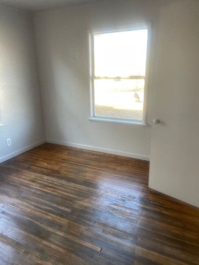 Photo - 3 bedroom plus garage