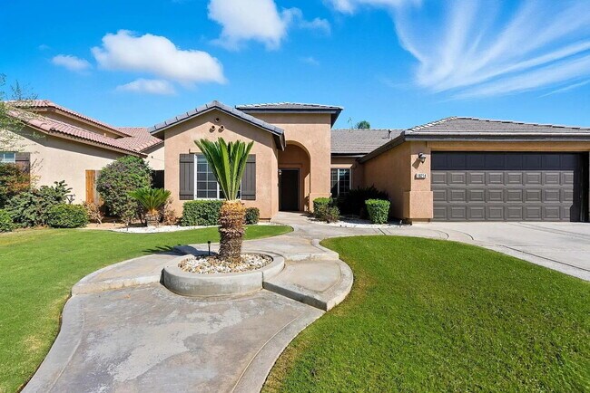 Photo - Comfort, Convenience & Charm in Southwest Bakersfield
