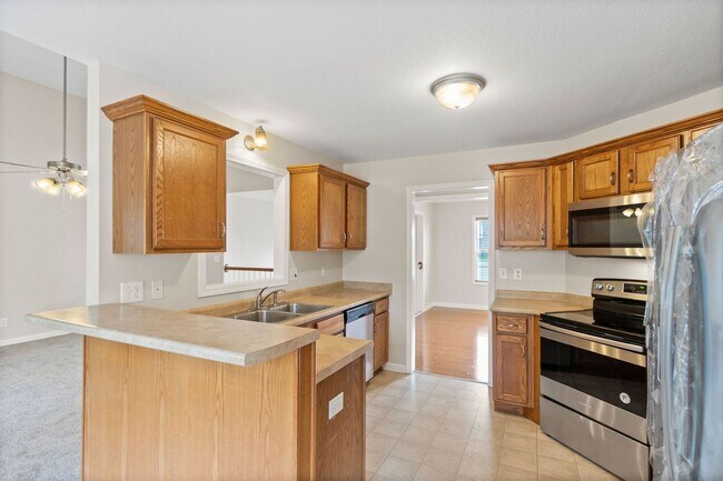 Photo - Come take a look at this 5 bedroom beauty!