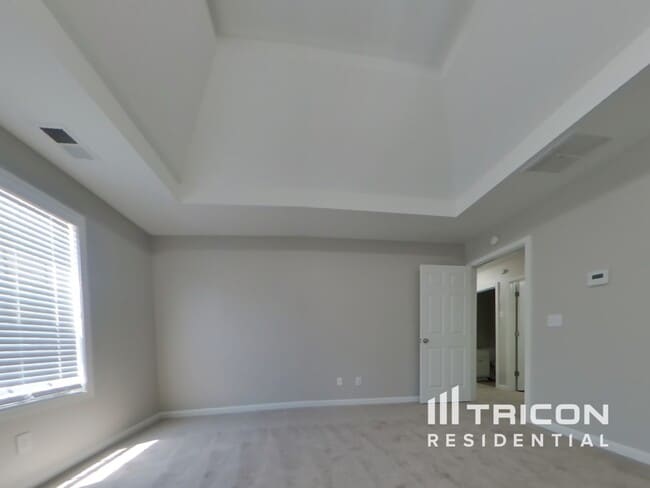 Photo - 504 Hillcrest Cross Rd