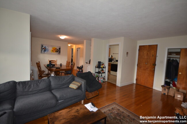 Photo - 318 Tappan St Condo Unit 1