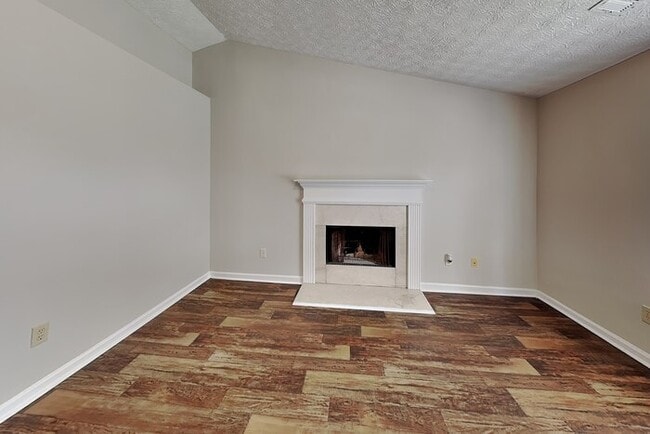 Photo - 2021 Briar Ridge Way SW