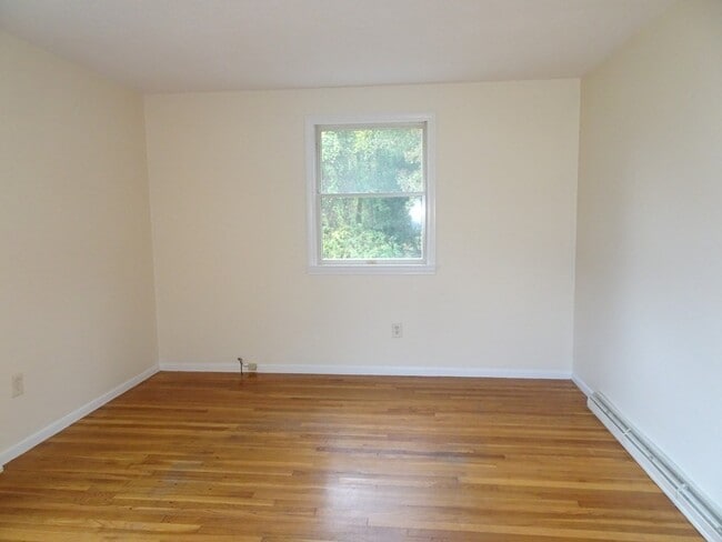 Photo - 6 Pondover Rd