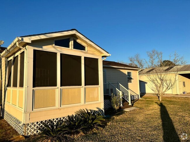 Building Photo - 4318 FM 1462 Rental