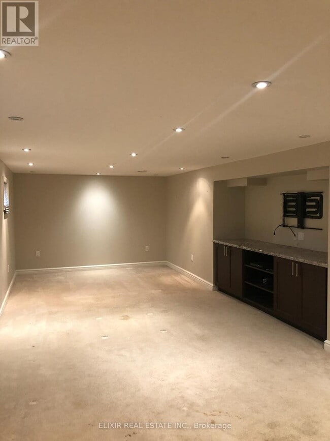 Photo - 643 Gayne Blvd