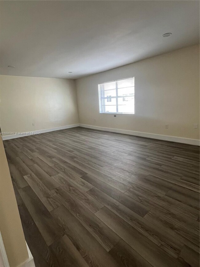Photo - 1747 Rodman St Unidad 206 Rental