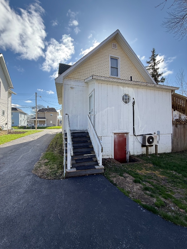 Photo - 610 S Blanchard St Unit lower