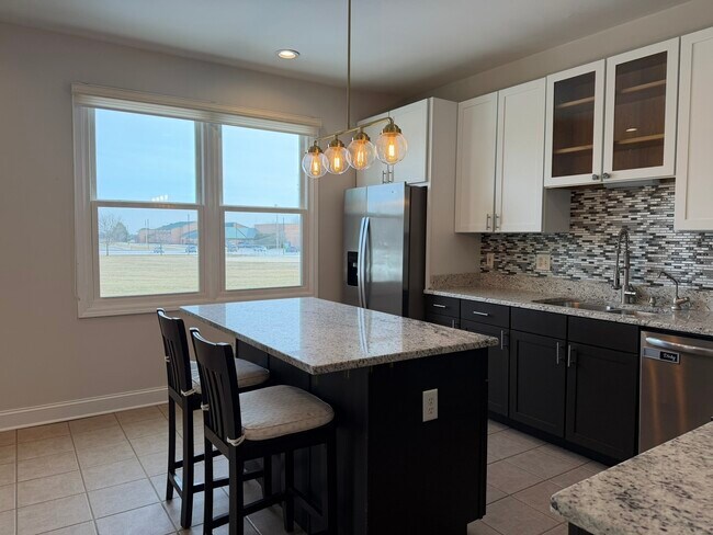 Photo - 773 Ridge Dr