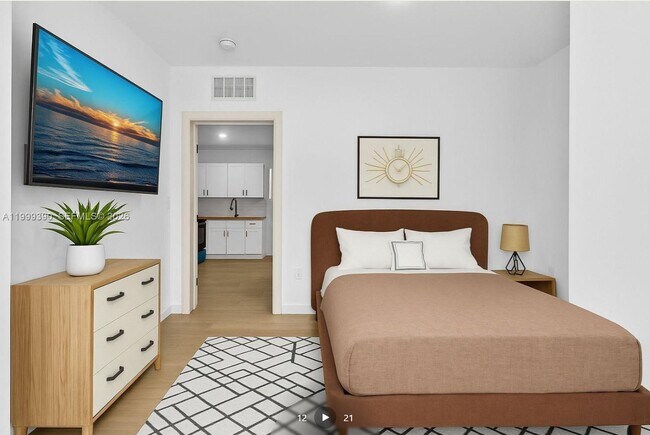 Photo - 709 SW 4th Ct Unit 2