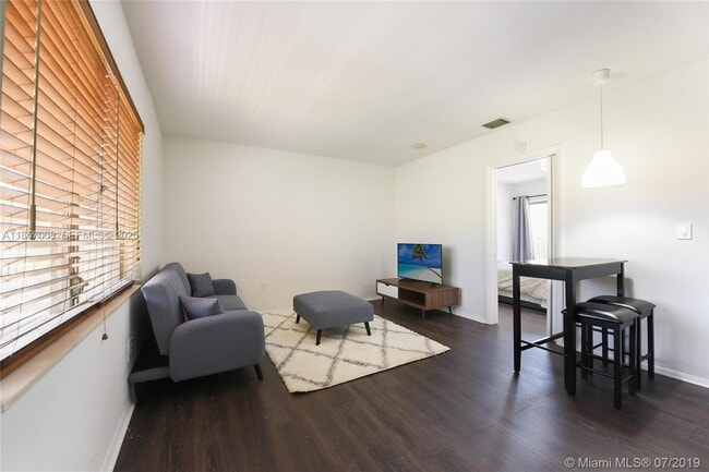 Photo - 345 Michigan Ave Unit 17