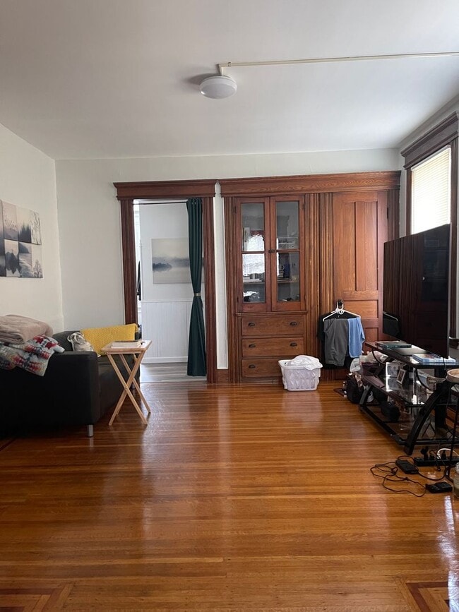 Photo - 23-25 Woodland Street Unit #2