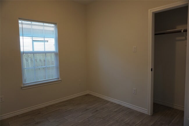 Photo - 9868 Arbor Oak