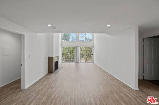 Photo - 11711 Ohio Ave Unit 314