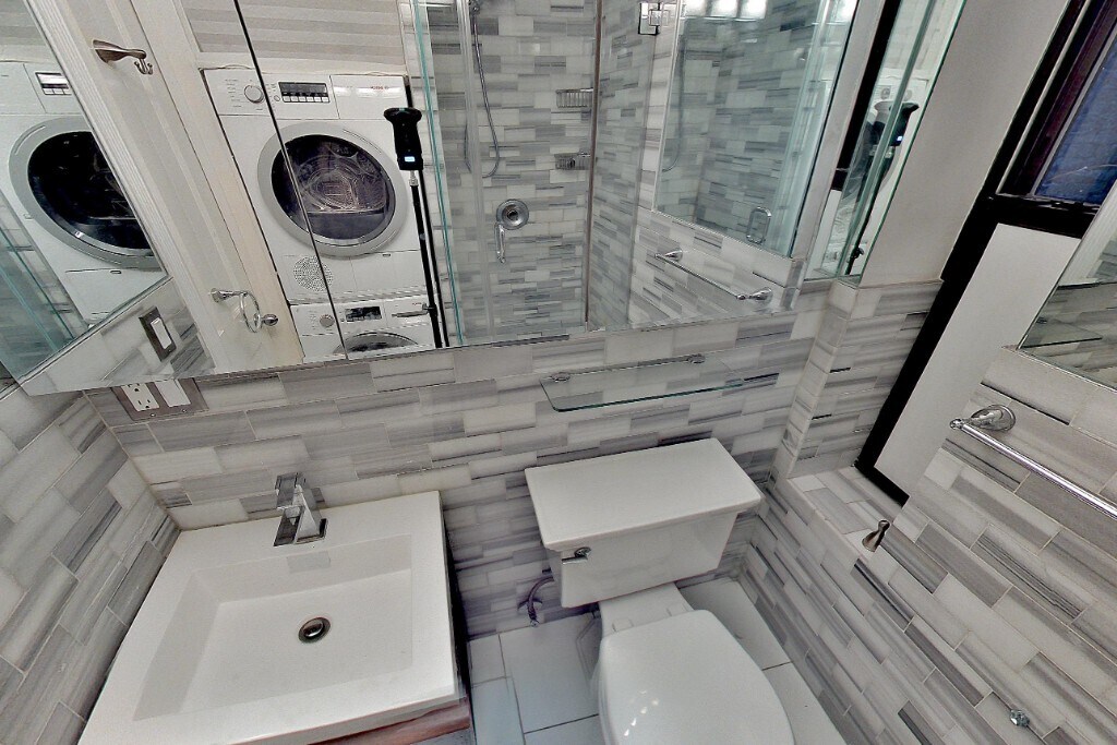 Photo - 325 E 5th St Unidad B1