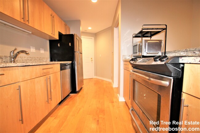 Photo - 17 Bow St Condo Unit 16