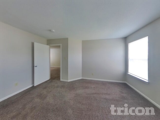 Photo - 1302 Crescent Dr