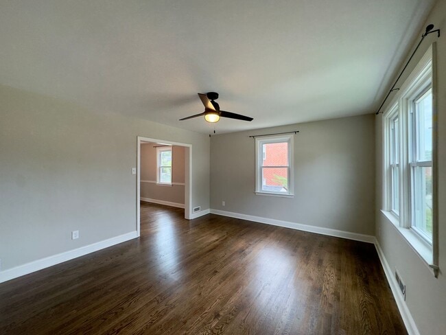 Photo - 205 Sipple Ave