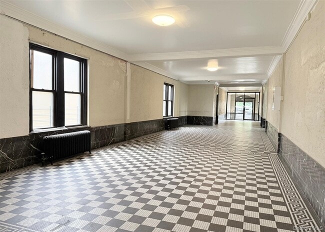 Building Photo - 12 Chatsworth Ave Unit B-25