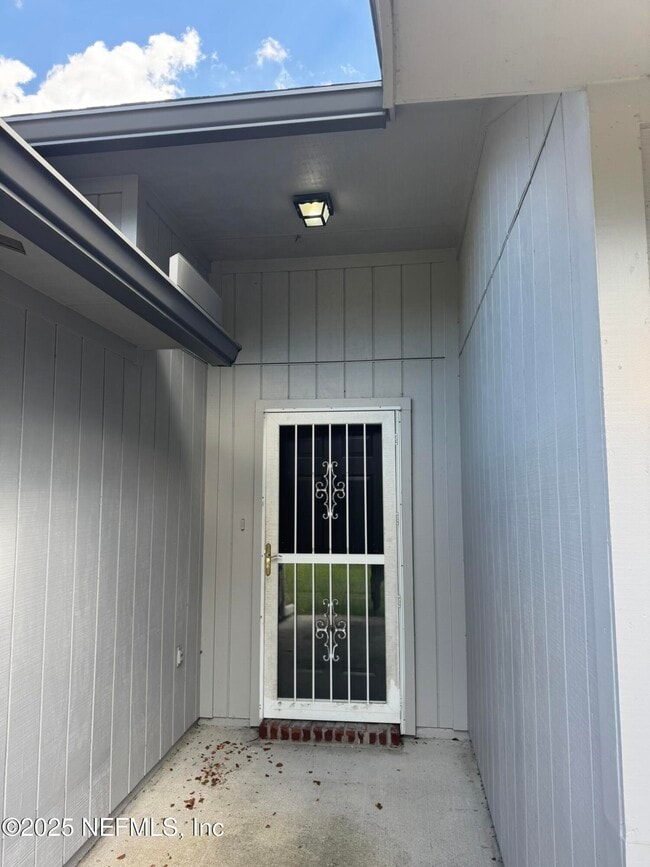 Photo - 84042 St James Ct
