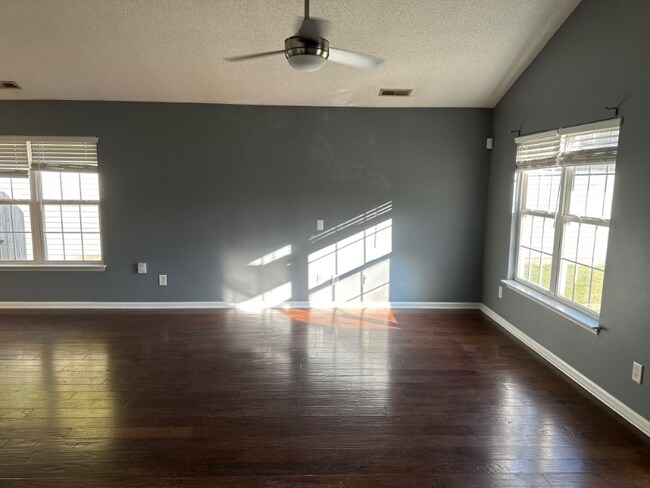 Photo - 1108 Wyngate Dr