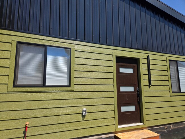 Photo - 1130 Taffeta Dr