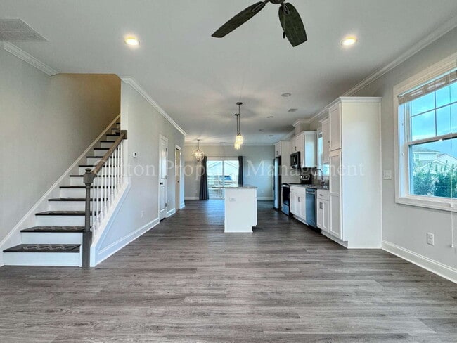 Photo - 4732 Siddons Dr