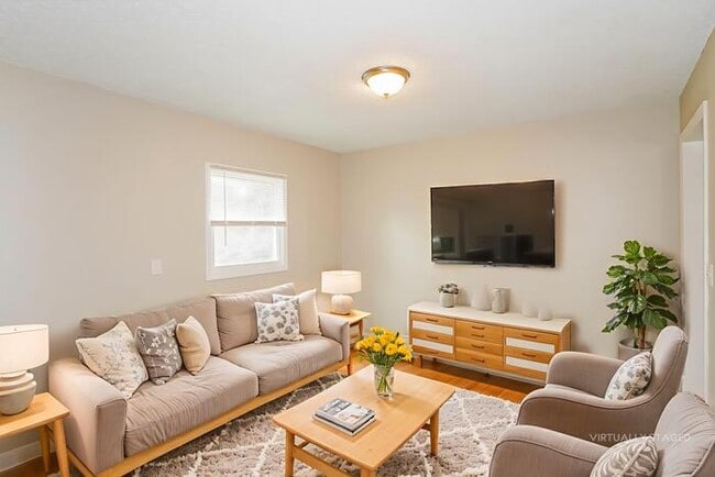 Photo - 3935 Crouch Dr