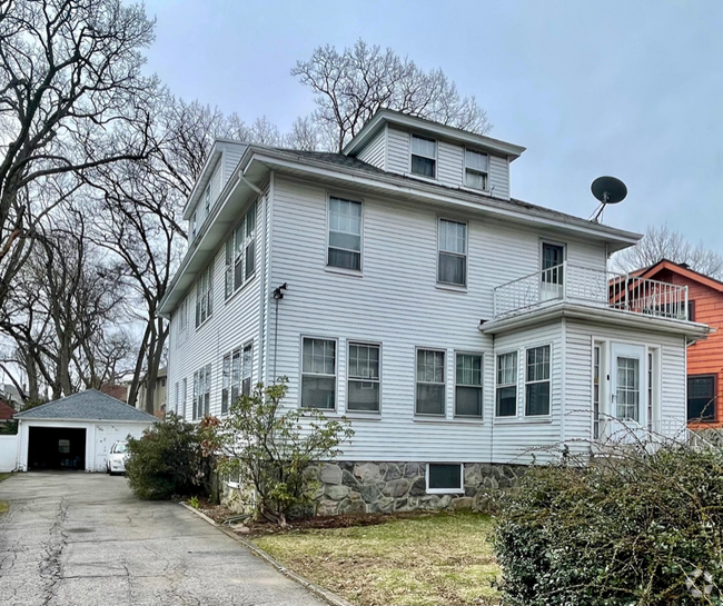 Building Photo - 8 Verndale Rd Unit 1 Rental